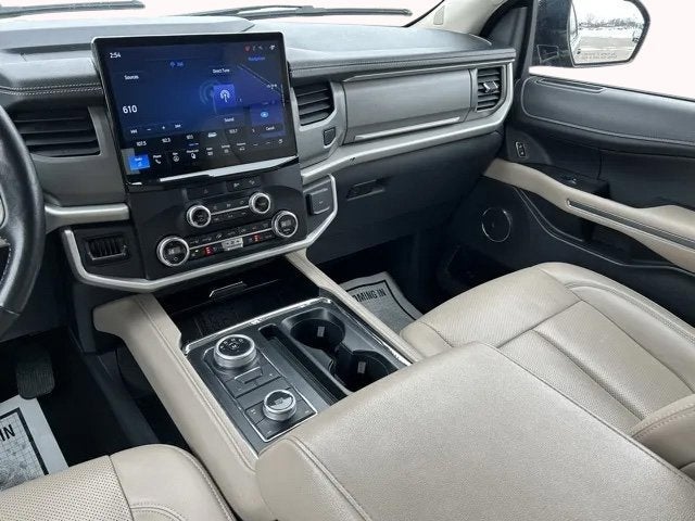 2023 Ford Expedition Max XLT