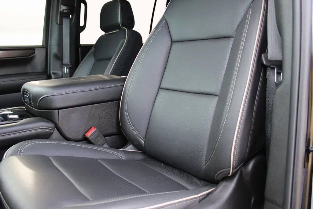 2025 GMC Yukon XL Elevation