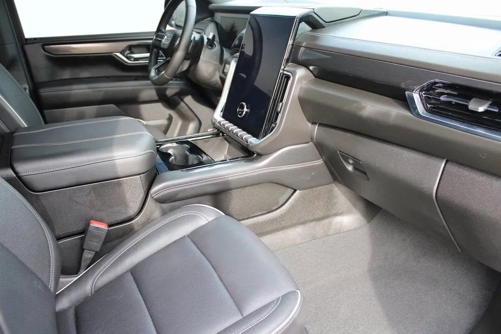 2025 GMC Yukon XL Elevation