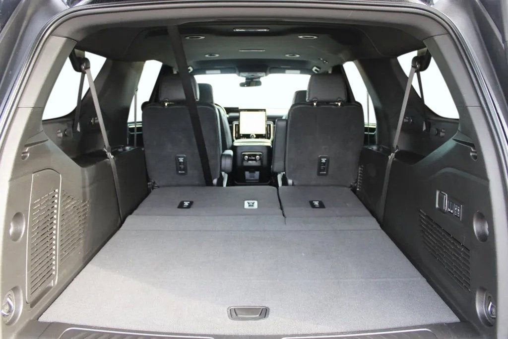 2025 GMC Yukon XL Elevation