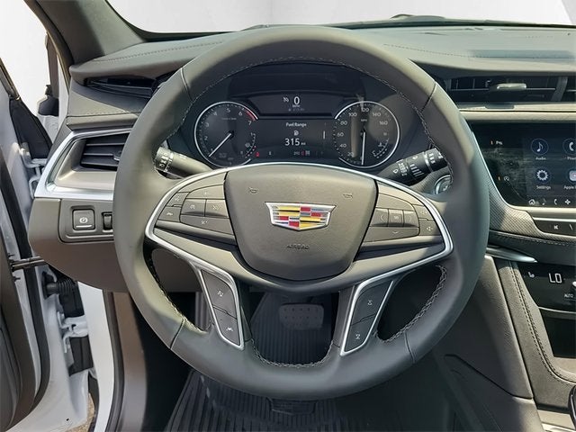 2024 Cadillac XT5 Luxury