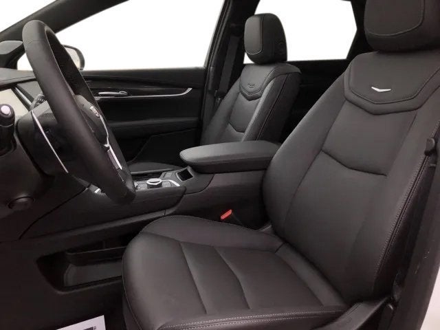 2025 Cadillac XT5 Sport