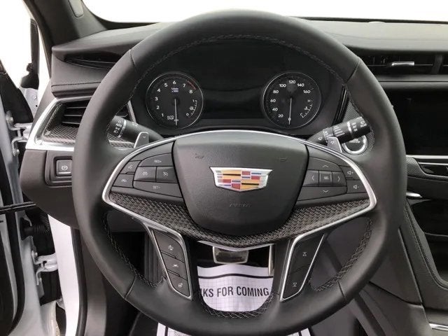 2025 Cadillac XT5 Sport