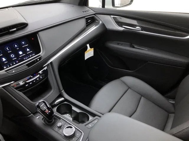 2025 Cadillac XT5 Sport