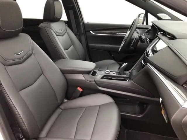 2025 Cadillac XT5 Sport