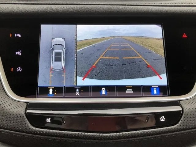 2025 Cadillac XT5 Sport