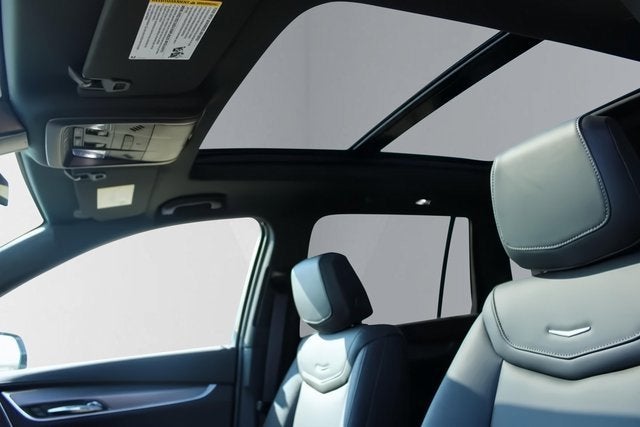 2025 Cadillac XT6 Luxury