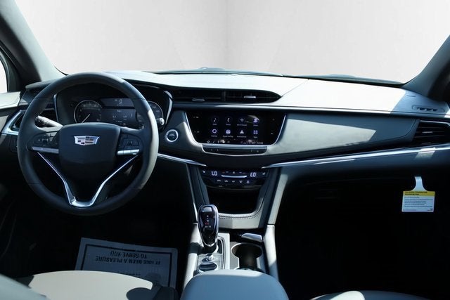 2025 Cadillac XT6 Luxury