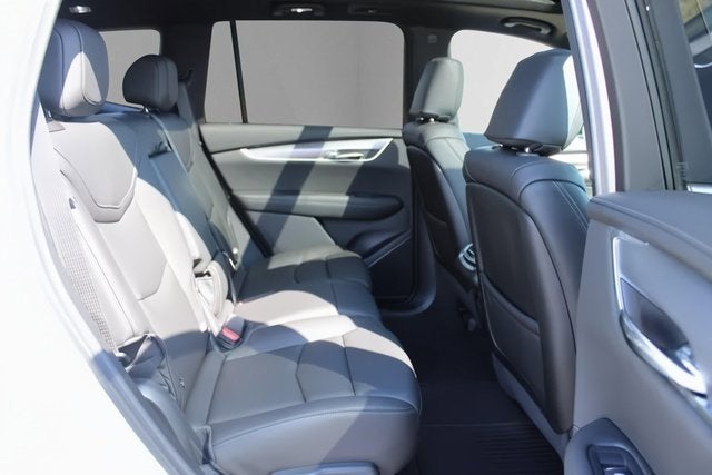 2025 Cadillac XT6 Luxury