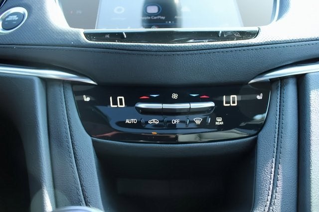 2025 Cadillac XT6 Luxury