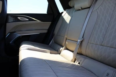 2024 Cadillac LYRIQ Luxury 3