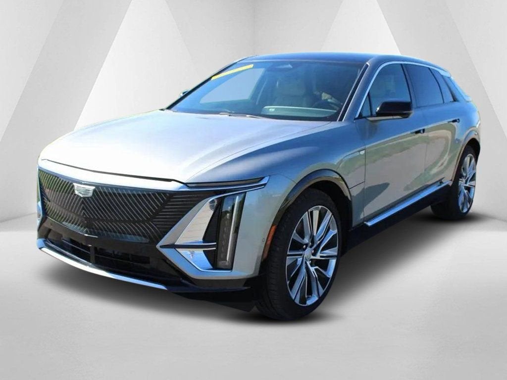 2024 Cadillac LYRIQ Luxury 3