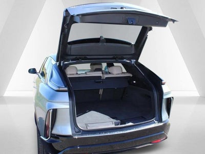 2024 Cadillac LYRIQ Luxury 3