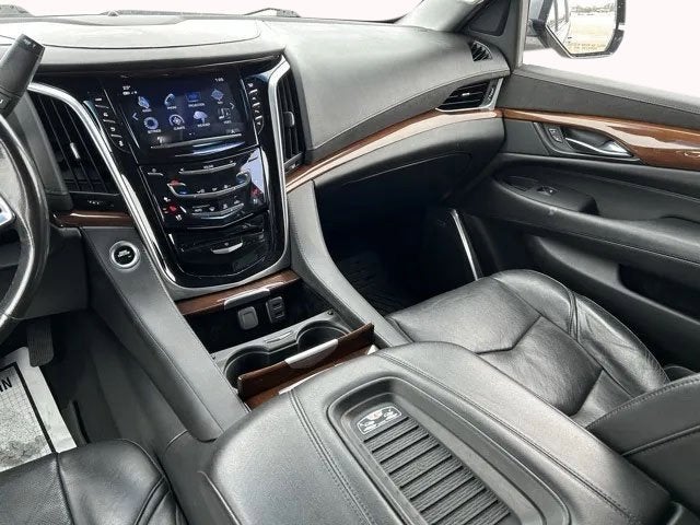 2020 Cadillac Escalade ESV Luxury