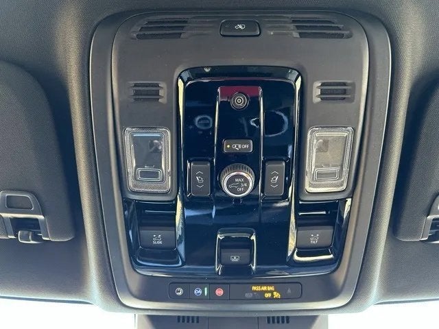 2025 Cadillac Escalade Sport