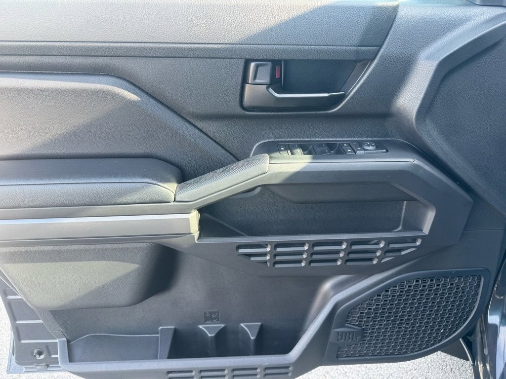 2024 Toyota Tacoma 4WD SR5