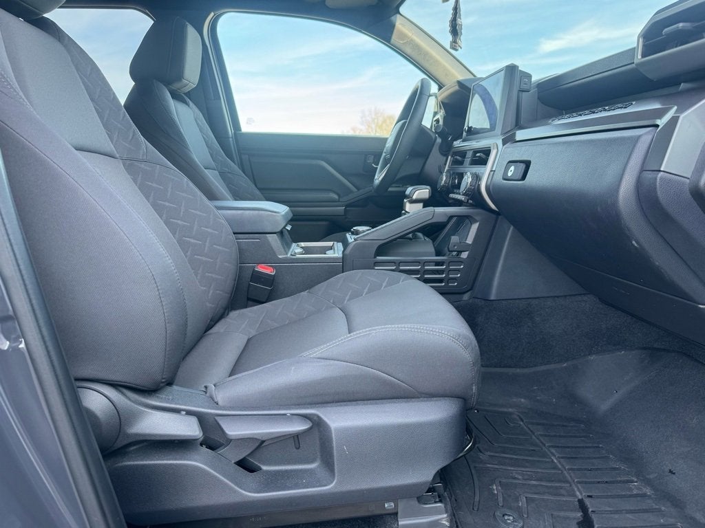 2024 Toyota Tacoma 4WD SR5