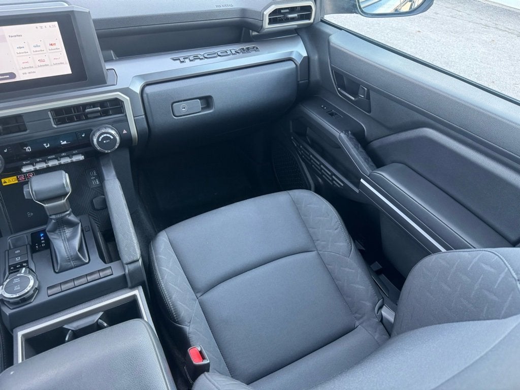 2024 Toyota Tacoma 4WD SR5