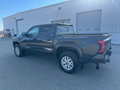 2024 Toyota Tacoma 4WD SR5