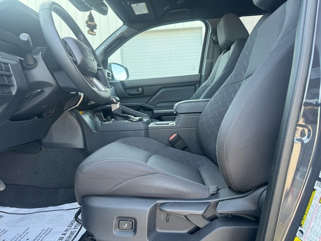 2024 Toyota Tacoma 4WD SR5