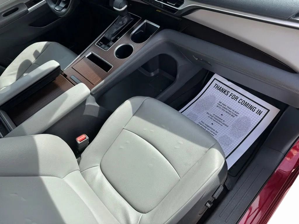 2022 Toyota Sienna XLE