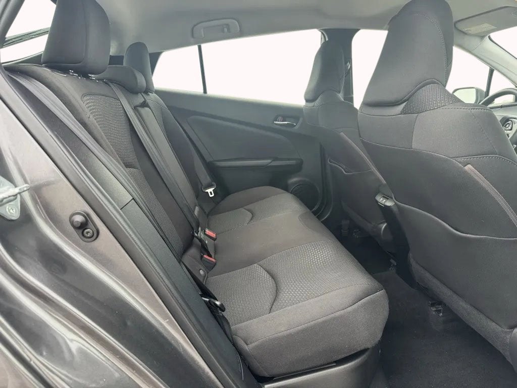 2021 Toyota Prius L Eco